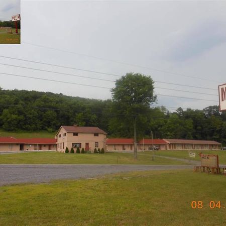 هنتينجتون Motel 22 Mapleton Depot المظهر الخارجي الصورة