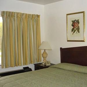 هنتينجتون Motel 22 Mapleton Depot الغرفة الصورة